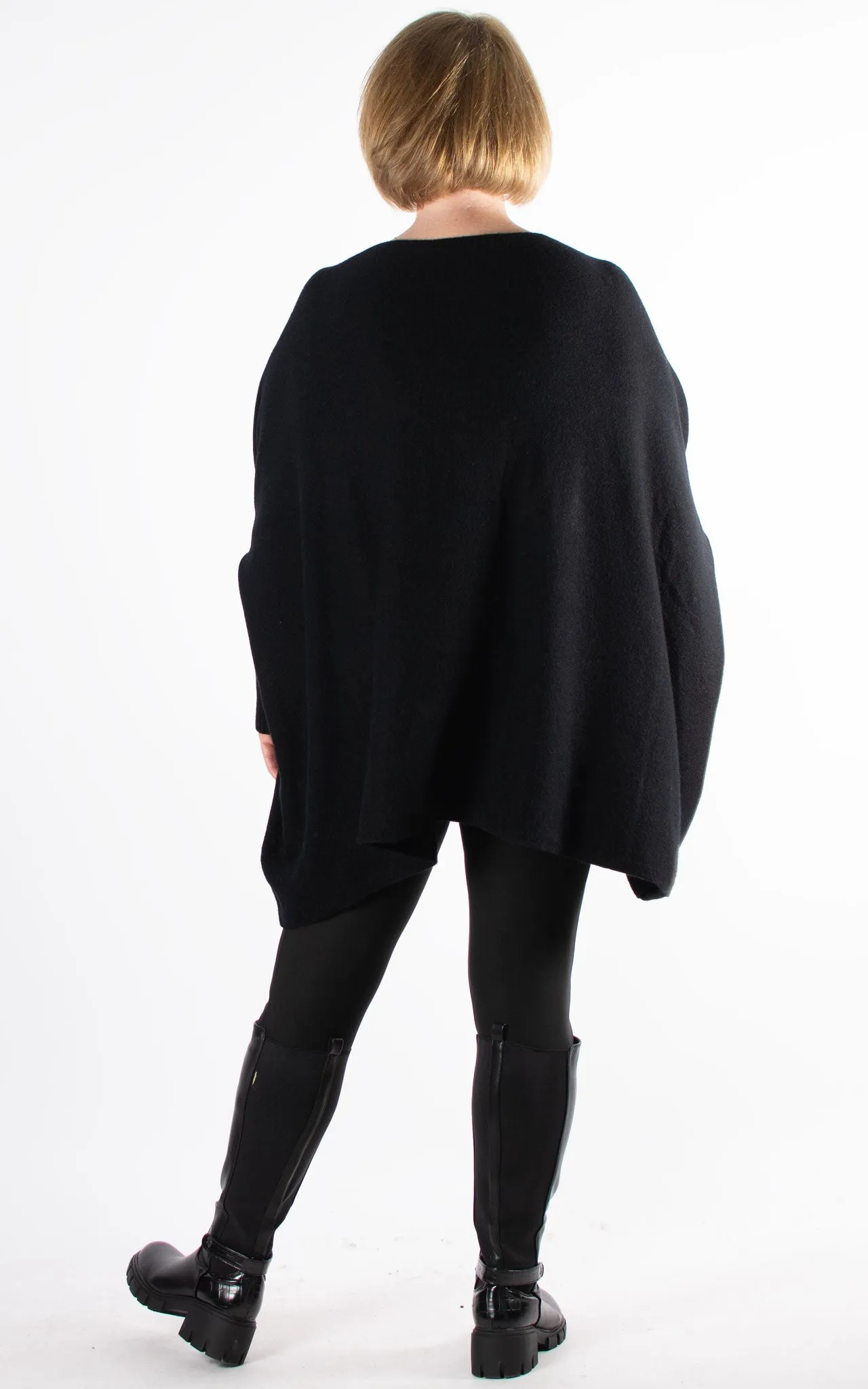 Charlotte Round Neck | Black