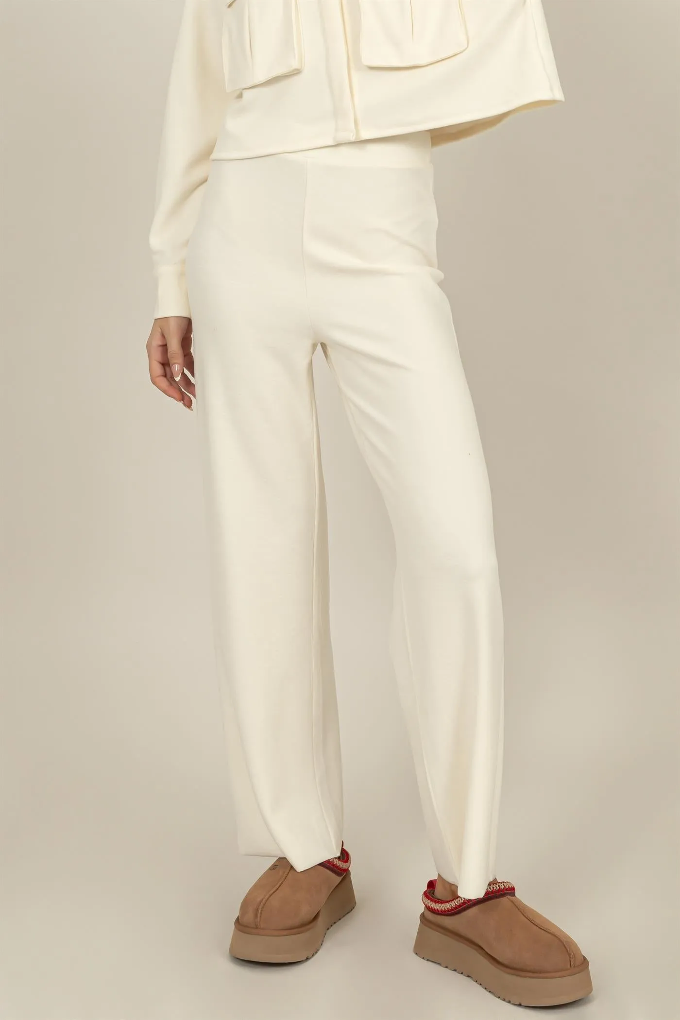 HF24F490-RELAXED RIB KNIT WIDE-LEG PANTS