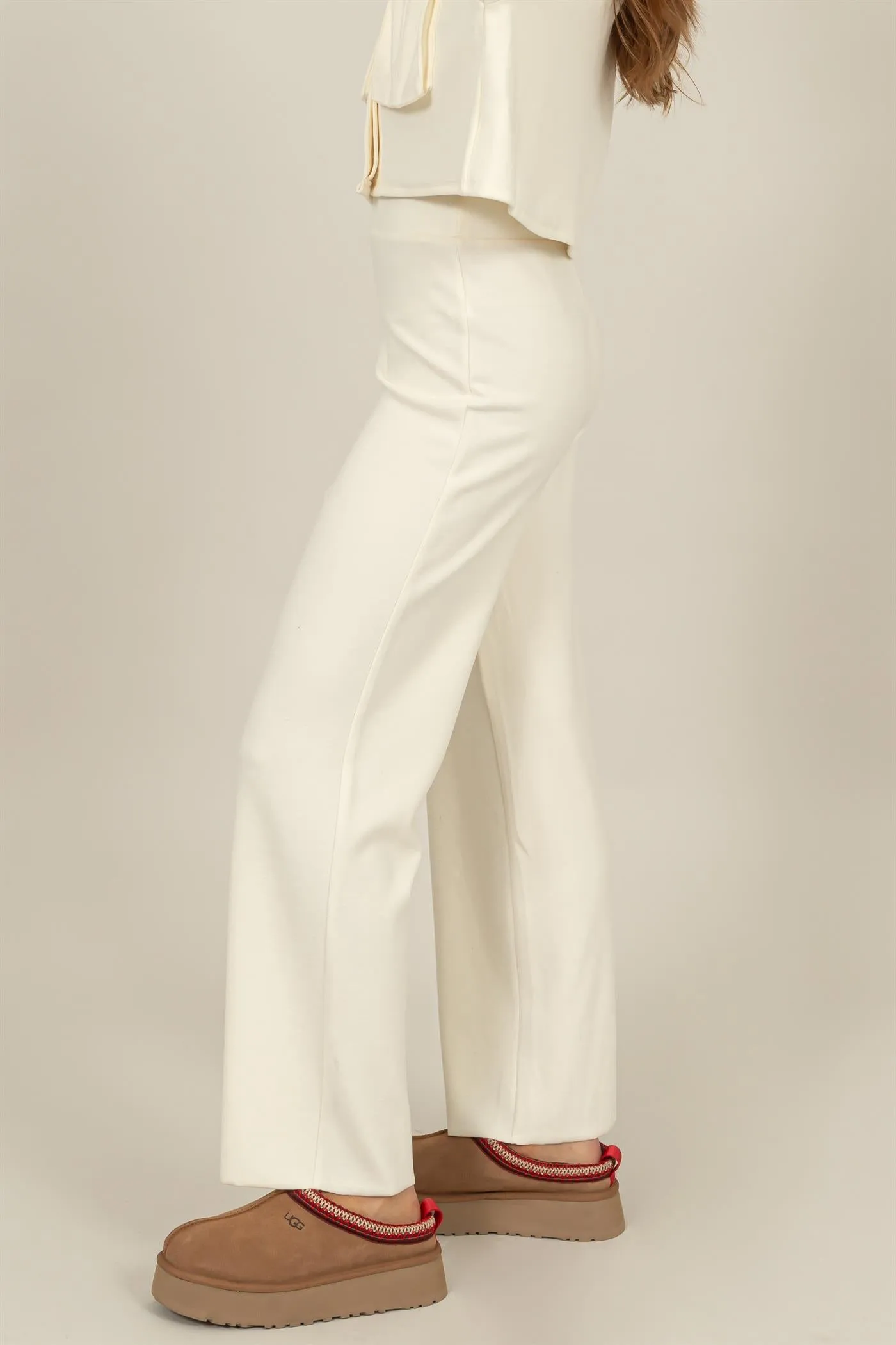 HF24F490-RELAXED RIB KNIT WIDE-LEG PANTS