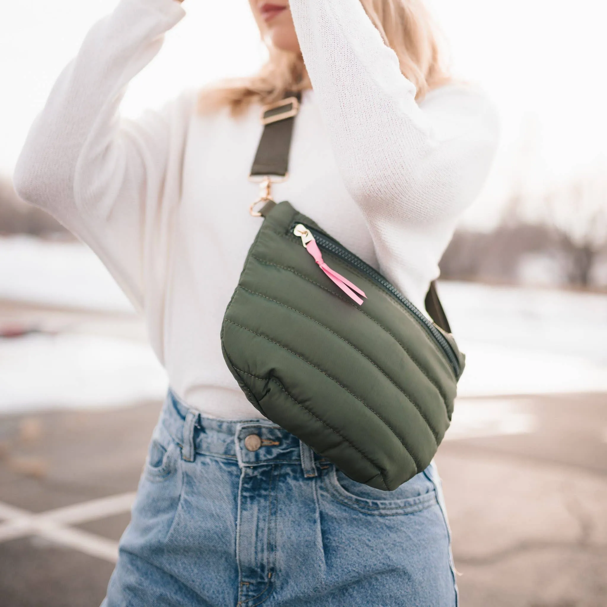 Jolie Belt Puffer Bag: Olive