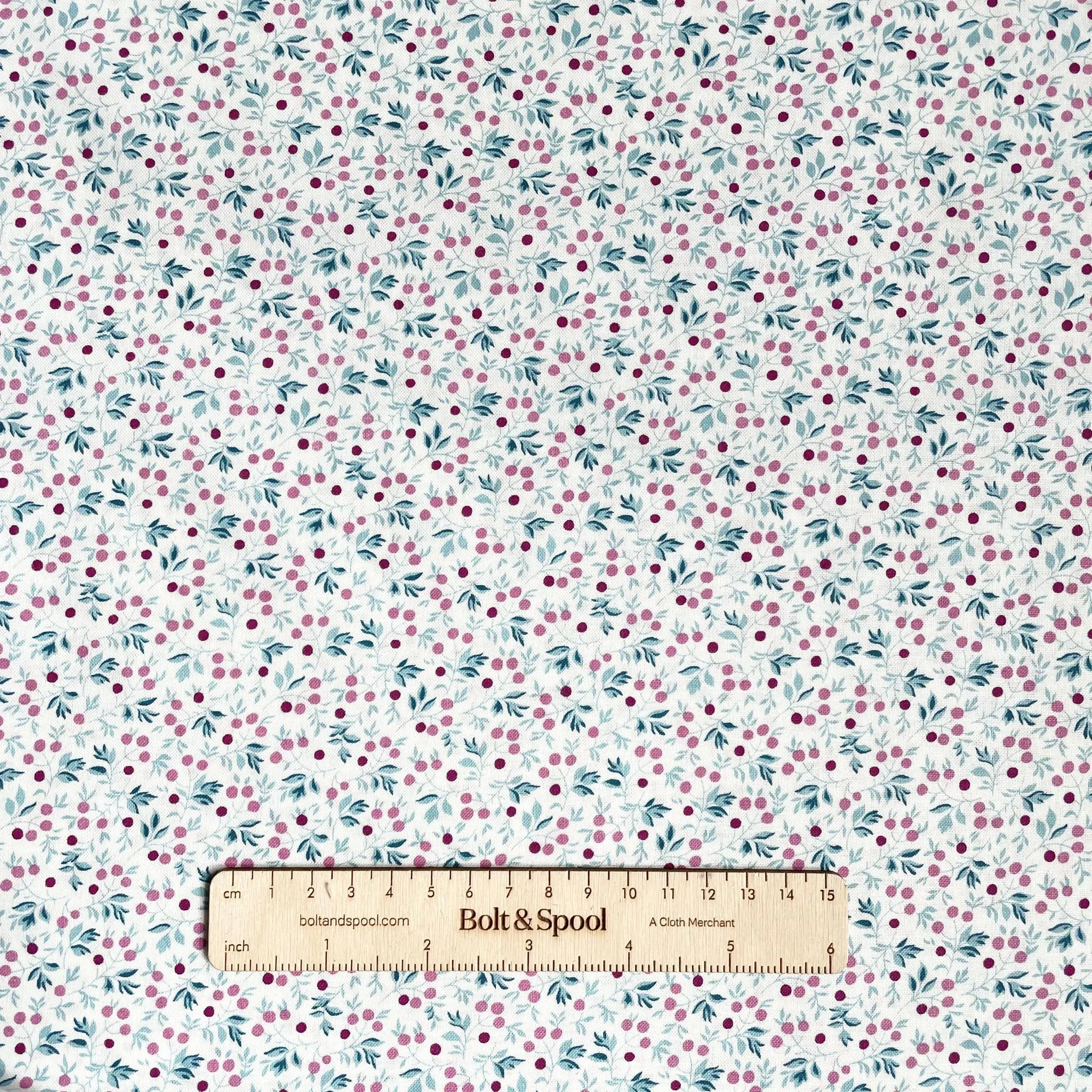 Liberty Fabrics by Riley Blake : Christmas Frost Berry B