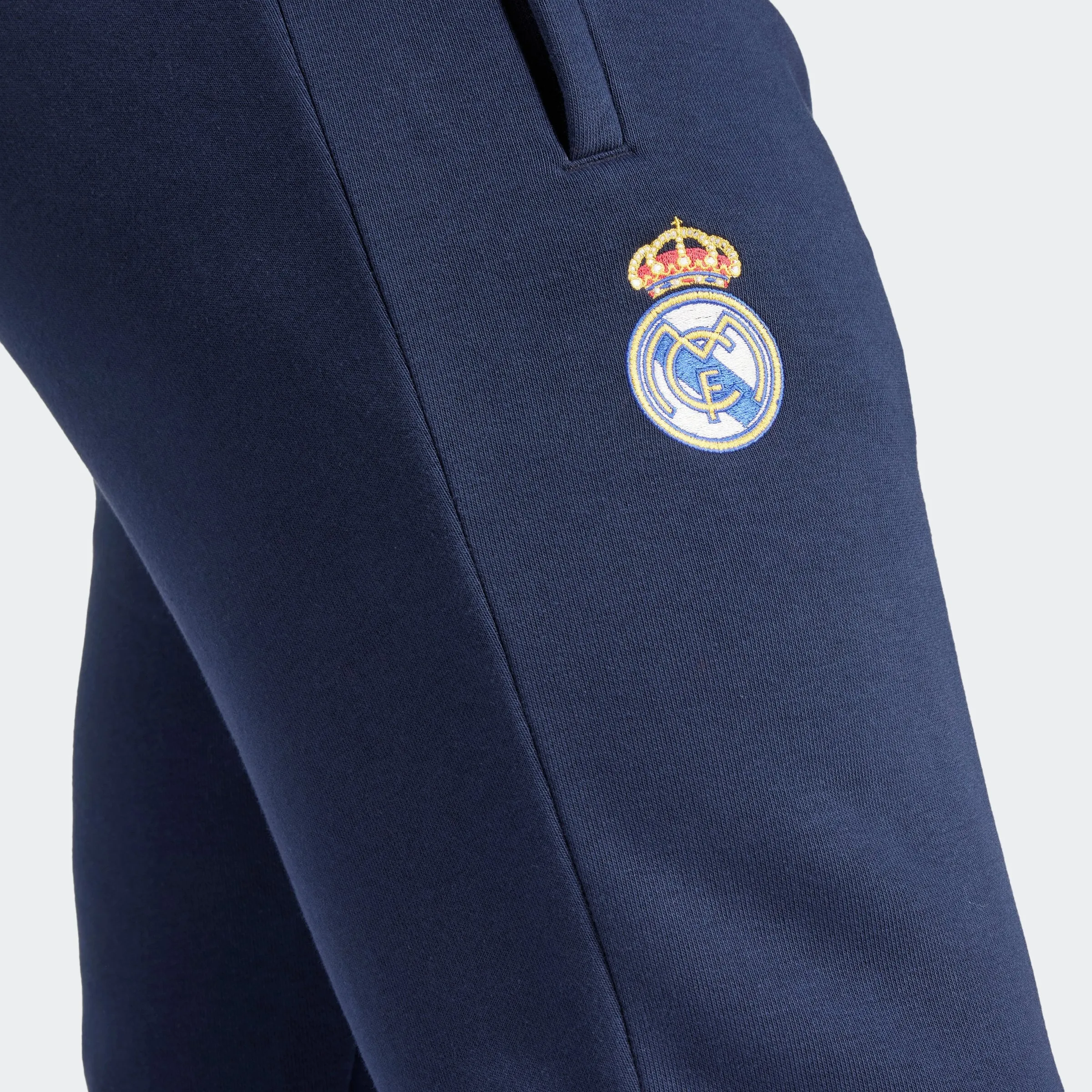 Men's adidas Real Madrid Essentials Trefoil Tracksuit Bottoms