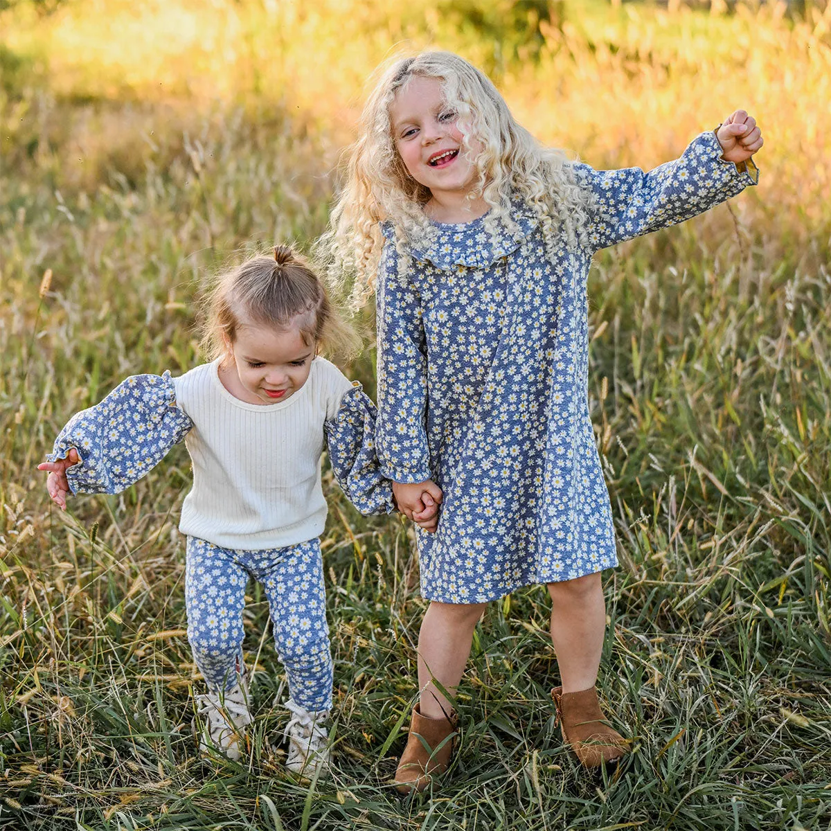 oh baby! Nellie Sweaterknit Blouse - Pucker Mini Daisies Print Puff Sleeves - Heather Gray