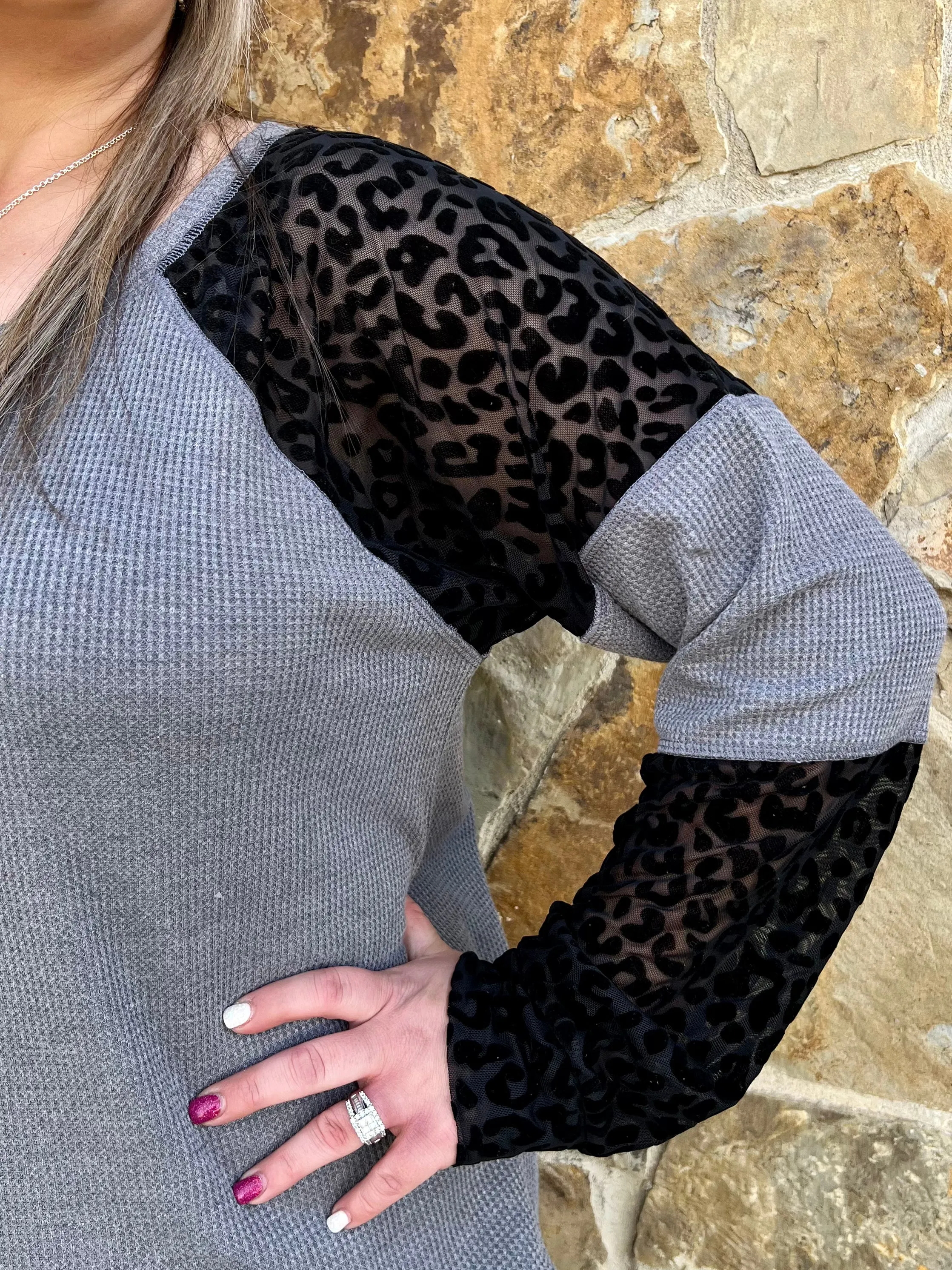 PLUS Sheerly Leopard Thermal Top-2 colors