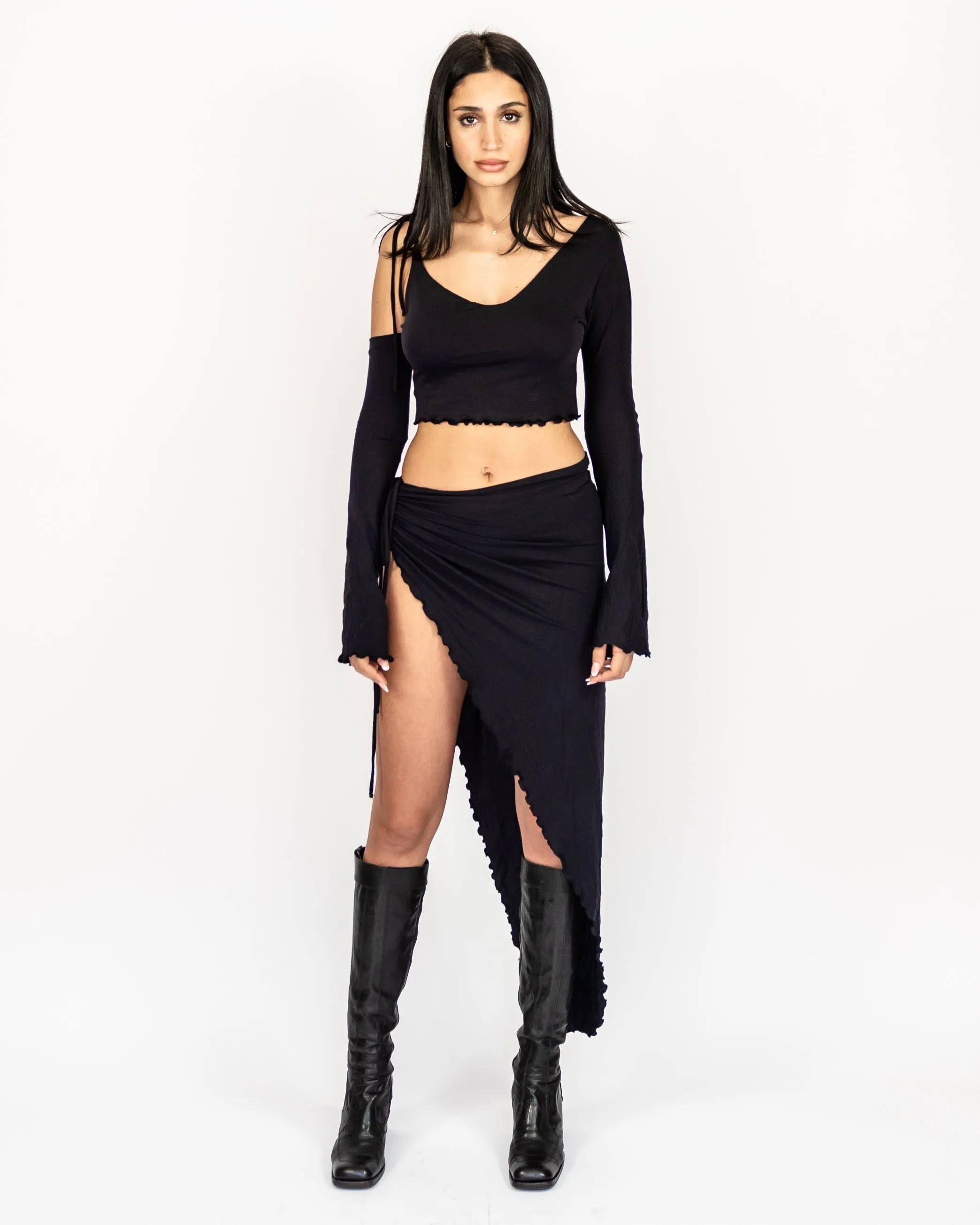 Razor Skirt. Black