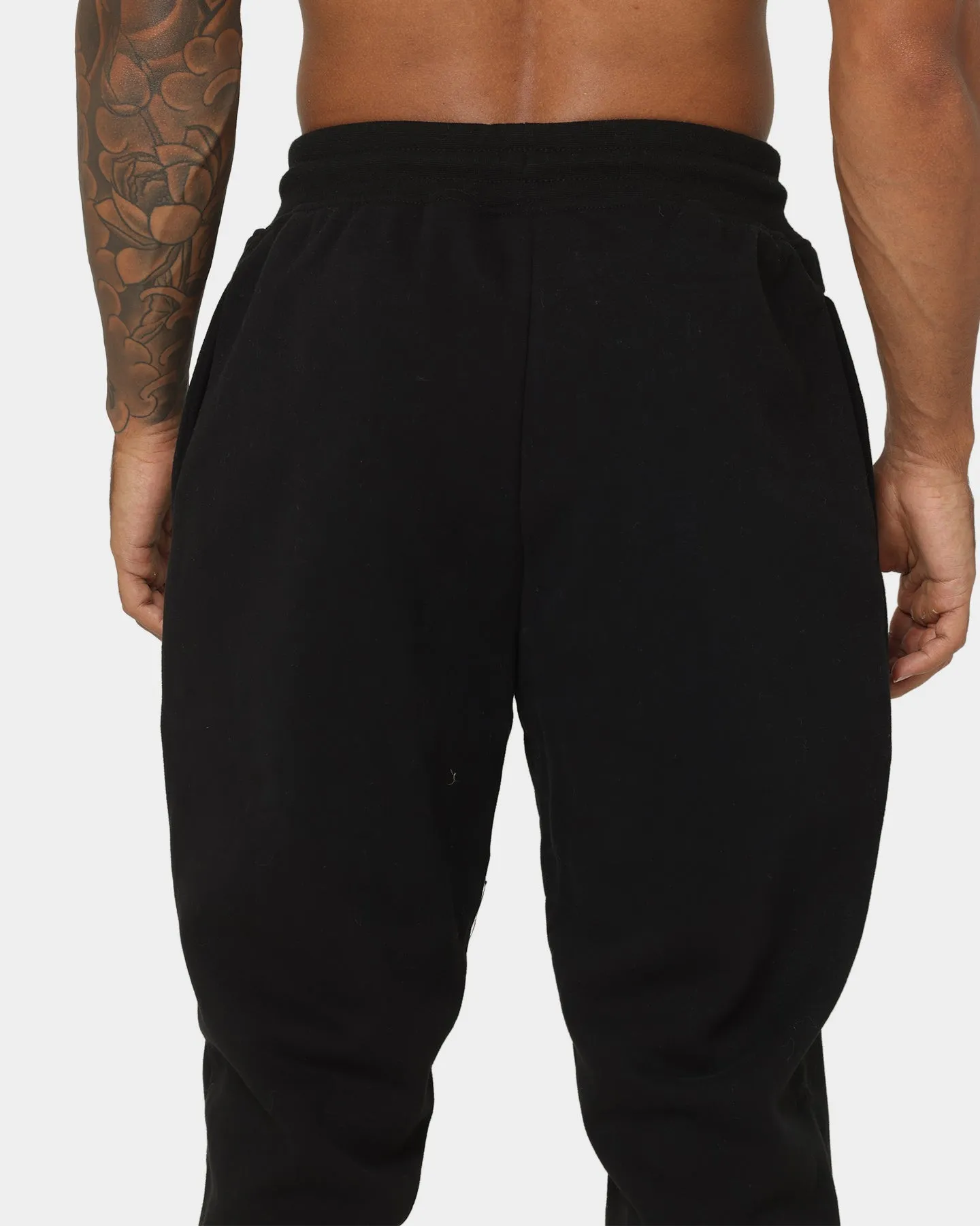 Sik Silk Relaxed Fit Cuffed Joggers Black