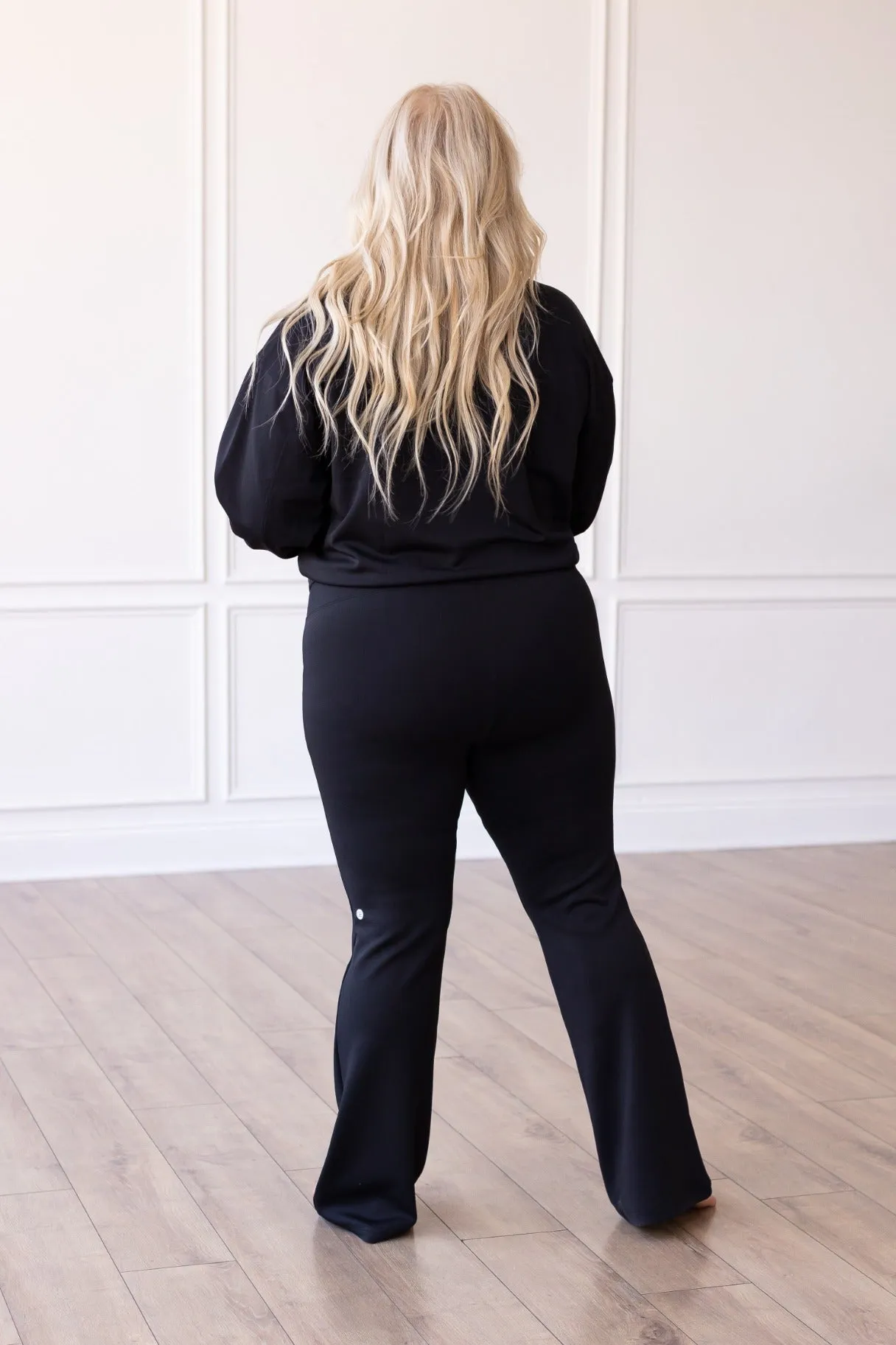 UltimateFlex Noir Compression Flare Leggings